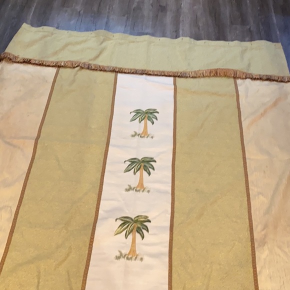 shower curtain - Picture 1 of 1